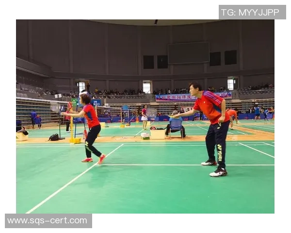 赛后复盘分析上海羽毛球队与广州羽毛球队的速度对比与战术探讨 赛后复盘分析上海羽毛球队与广州羽毛球队的速度对比与战术探讨