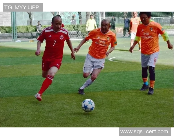 足球明星卡交易热潮揭秘成交记录与市场趋势分析 足球明星卡交易热潮揭秘成交记录与市场趋势分析