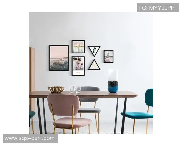 足球明星壁纸相框打造个性化家居装饰提升生活品质与品位 足球明星壁纸相框打造个性化家居装饰提升生活品质与品位