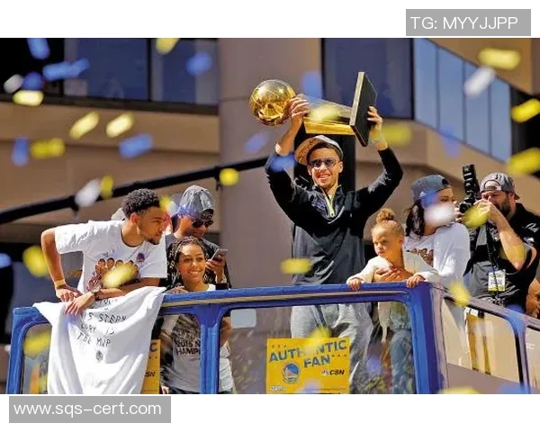 足球明星赛总决赛直播盛况空前球迷狂欢不容错过的精彩瞬间 足球明星赛总决赛直播盛况空前球迷狂欢不容错过的精彩瞬间