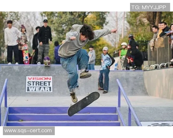 极限运动嘉年华特别报道：重庆滑板队的成长故事